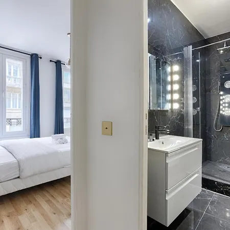 Amazing Luxury Triplex 3br - 6p - Arc De Triomphe 파리