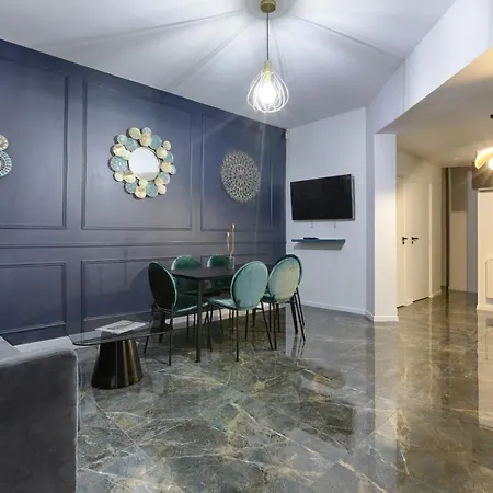 Amazing Luxury Triplex 3br/8p - Arc De Triomphe Paris