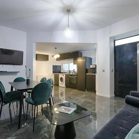 Amazing Luxury Triplex 3br/8p - Arc De Triomphe