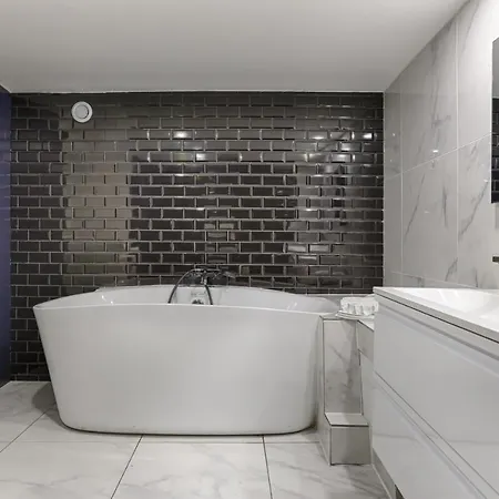 Amazing Luxury Triplex 3br/8p - Arc De Triomphe