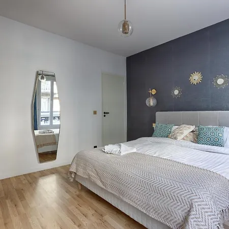 Amazing Luxury Triplex 3br/8p - Arc De Triomphe